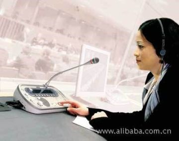 跨越語言橋梁 詳解陪同翻譯、交替?zhèn)髯g與同聲傳譯服務(wù)